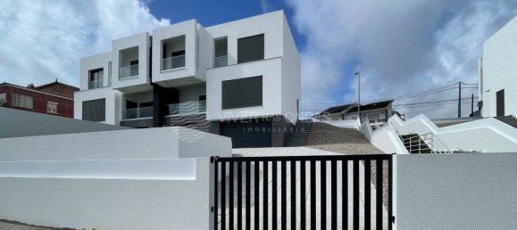 4 Schlafzimmer Haus in Corroios, Portugal, Nr. 123681 7