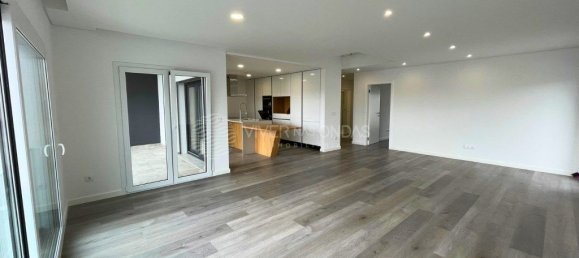 4 Schlafzimmer Haus in Corroios, Portugal, Nr. 123681 17