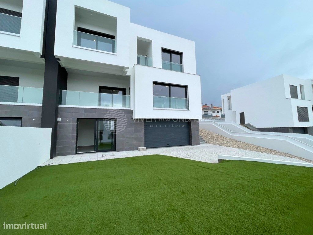 4 Schlafzimmer Haus in Corroios, Portugal, Nr. 123681