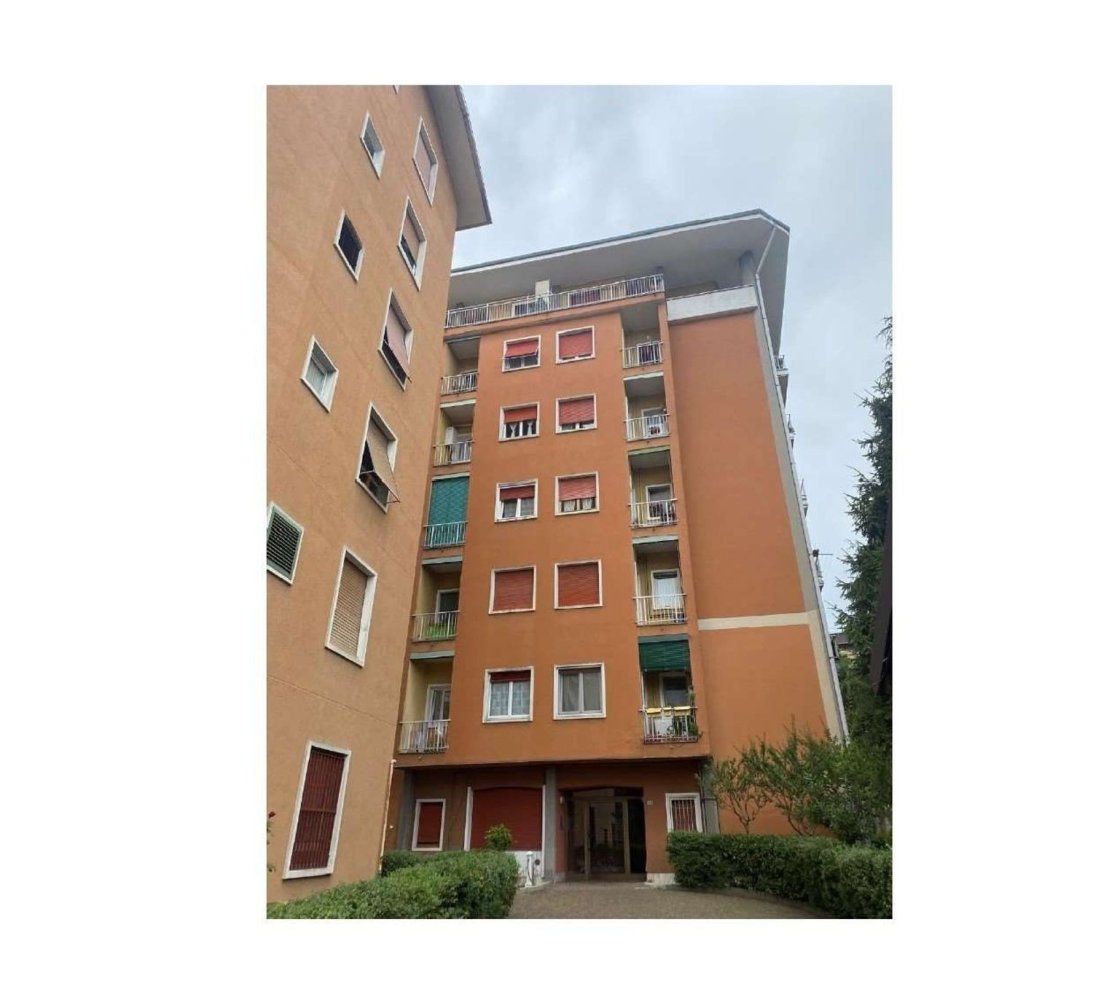 2 rooms Apartment in Garbagnate Milanese, Italy No. 219863