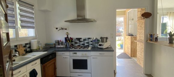 2 bedrooms House in Montcresson, France No. 154766 3