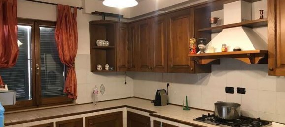 Casa de 10 habitaciónes en Montepulciano, Italy No. 61309 13