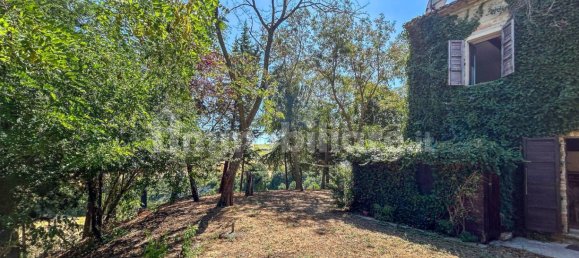 5 bedrooms House in Urbino, Italy No. 344622 28