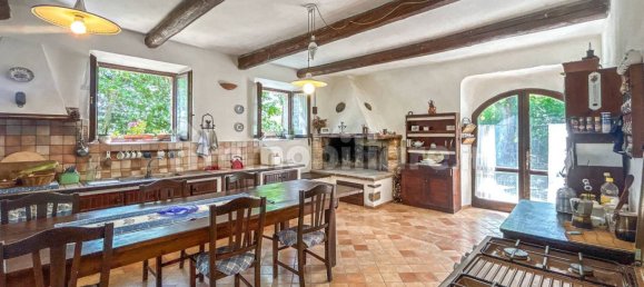 5 bedrooms House in Urbino, Italy No. 344622 9