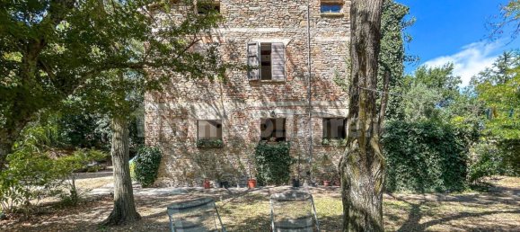 5 bedrooms House in Urbino, Italy No. 344622 2