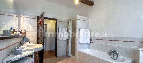 5 bedrooms House in Urbino, Italy No. 344622 18