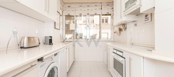 3 bedrooms Apartment in Lisbon, Portugal No. 129351 14