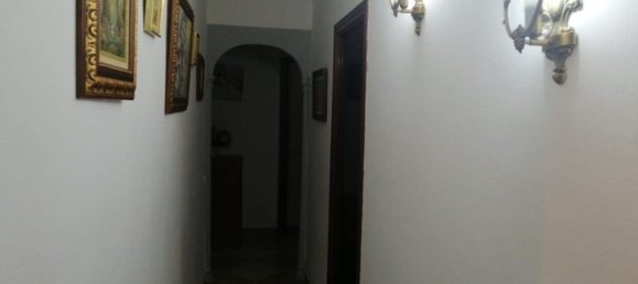 Apartamento de 3 dormitorios en Córdoba, Spain No. 160993 5