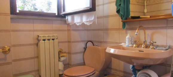 2 bedrooms House in Carrara, Italy No. 45779 11