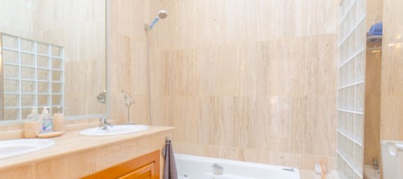 3 bedrooms Penthouse in Marbella, Spain No. 133952 17