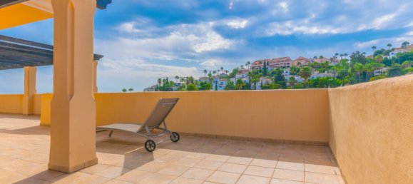 3 bedrooms Penthouse in Marbella, Spain No. 133952 11