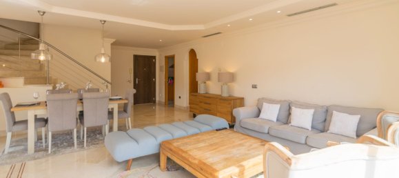 3 bedrooms Penthouse in Marbella, Spain No. 133952 8