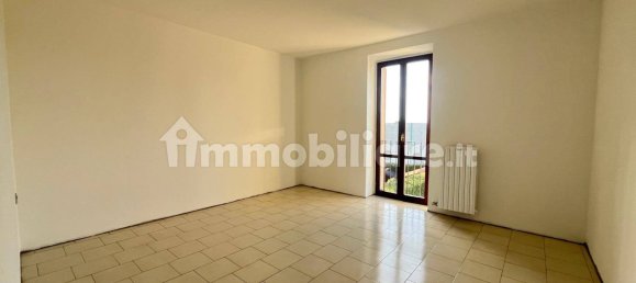 Apartamento T2 em Mozzate, Italy N.º 338690 2