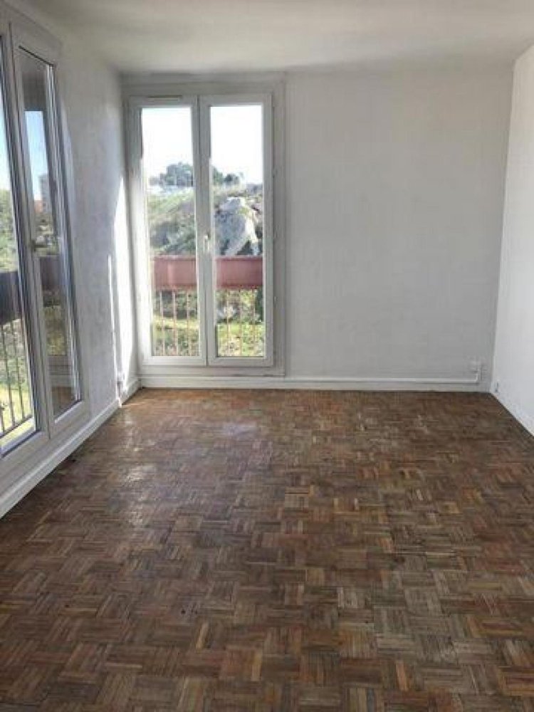 شقة 3 غرف نوم  في Marseille, France رقم 9360