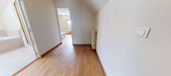 2 bedrooms House in Soissons, France No. 213053 7