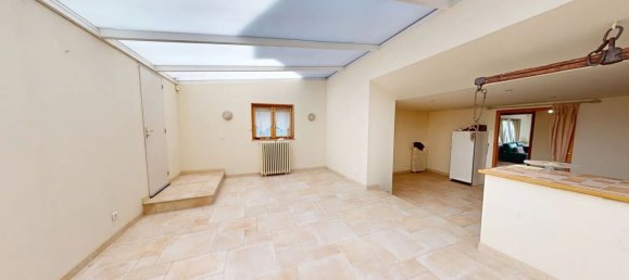 2 bedrooms House in Soissons, France No. 213053 6