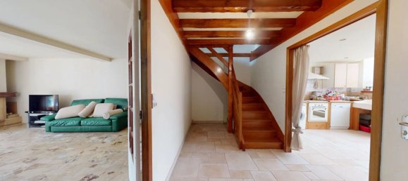 2 bedrooms House in Soissons, France No. 213053 2