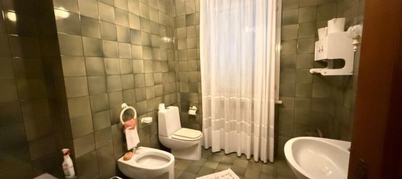 9 rooms House in Crespino, Italy No. 280196 15