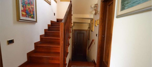 6 Schlafzimmer Villa in Mogliano Veneto, Italy, Nr. 342445 11