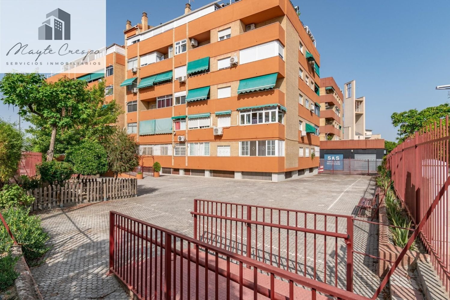 2 bedrooms Apartment in Granada, Spain No. 142400