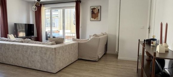 3 bedrooms Apartment in Bobigny, France No. 354762 3