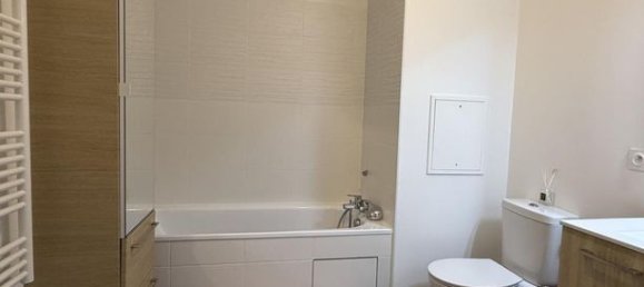 3 bedrooms Apartment in Bobigny, France No. 354762 8