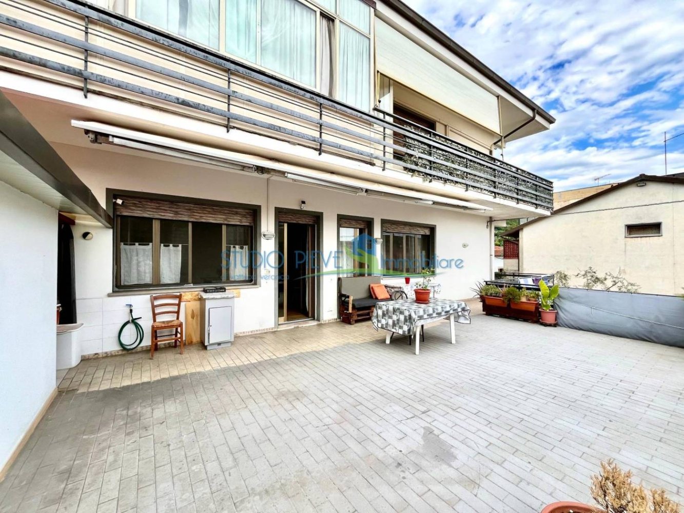 3 غرف نوم شقة في Monsummano Terme, Italy رقم 299654