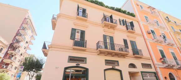 Квартира с 3 комнатами в Таранто, Италия № 123462 27