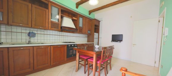 Квартира с 3 комнатами в Таранто, Италия № 123462 12