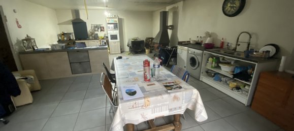 3 bedrooms House in Dammarie, France No. 84082 4