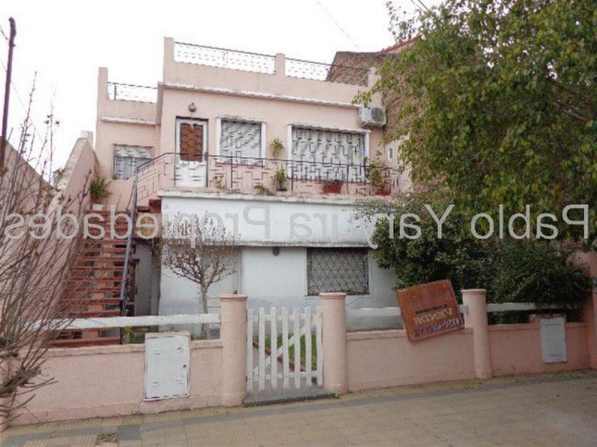 3 chambres Appartement à Tres de Febrero, Argentina No. 16032