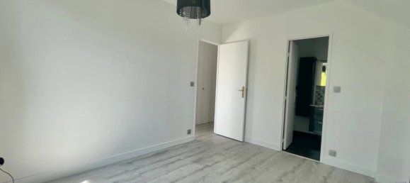 3 bedrooms Apartment in Noisy-le-Grand, France No. 177766 16