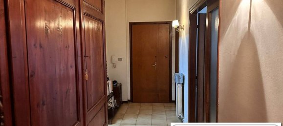 3 bedrooms Apartment in Pistoia, Italy No. 114639 3