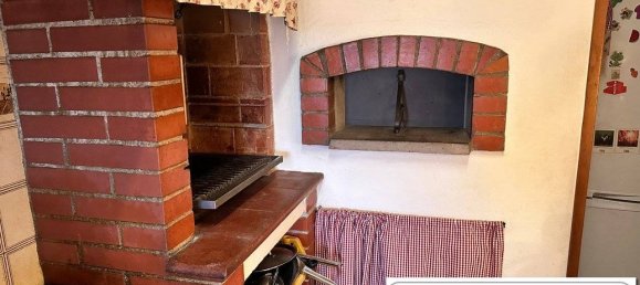 3 bedrooms Apartment in Pistoia, Italy No. 114639 10