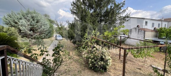 3 bedrooms Villa in Dugenta, Italy No. 309473 9