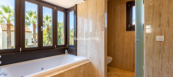 6 غرف نوم فيلا في Estepona, Spain رقم 141849 26