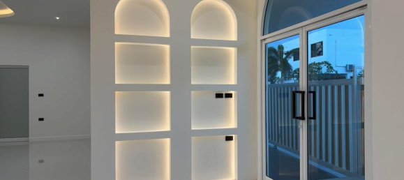 4 bedrooms Villa for sale in Pattaya, Chonburi, Eastern Thailand, Thailand № 74990 6