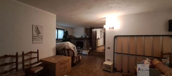 Villa de 7 habitaciónes en Robecchetto con Induno, Italy No. 274913 25