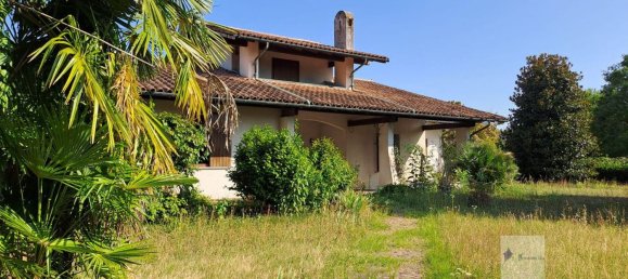 Villa de 7 habitaciónes en Robecchetto con Induno, Italy No. 274913 3