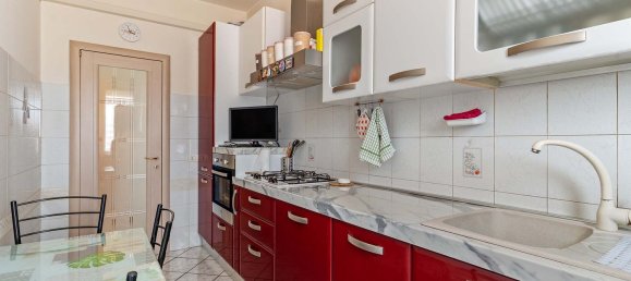 3 Schlafzimmer Wohnung in Bresso, Italy, Nr. 358030 9