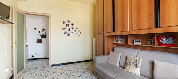 3 Schlafzimmer Wohnung in Bresso, Italy, Nr. 358030 14