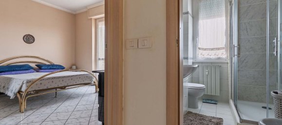 3 Schlafzimmer Wohnung in Bresso, Italy, Nr. 358030 15