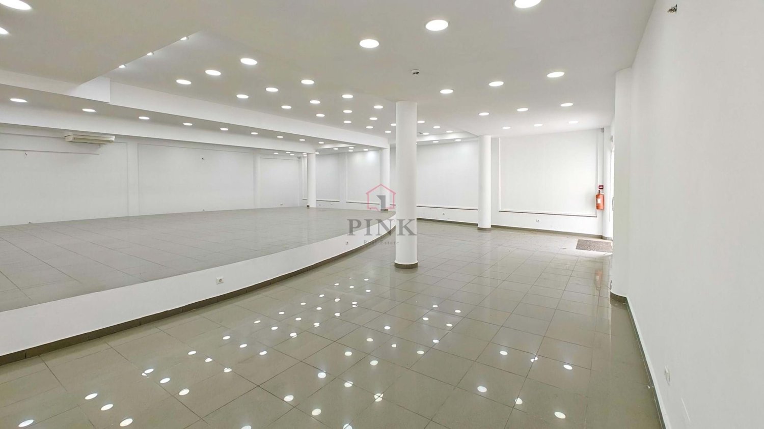  بناية في Machico, Portugal 1199998متر مربع رقم 208482