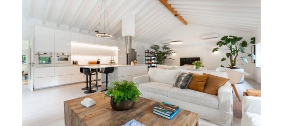 3 bedrooms Villa in Cascais, Portugal No. 104974 20