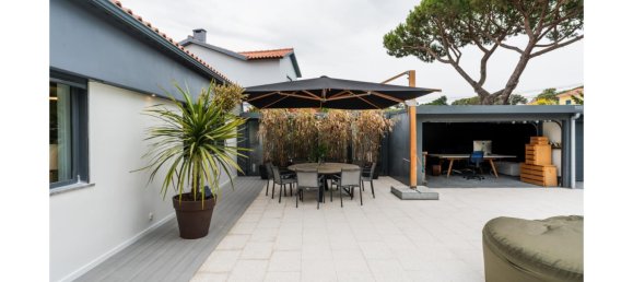 3 bedrooms Villa in Cascais, Portugal No. 104974 9