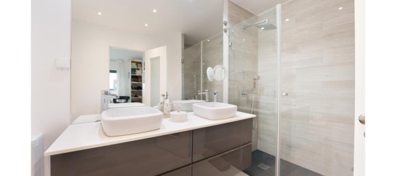 3 bedrooms Villa in Cascais, Portugal No. 104974 18