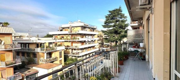 Apartamento de 3 divisões em Rome, Italy N.º 30317 10