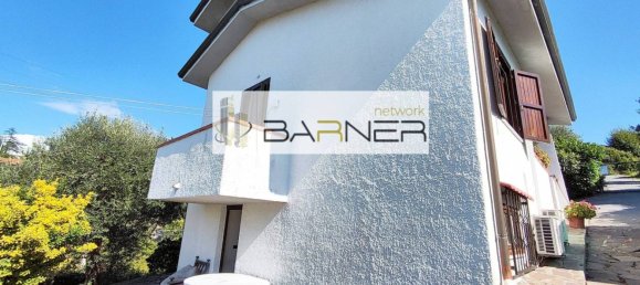 3 غرف نوم فيلا في Massarosa, Italy رقم 323934 8