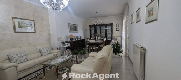 3 bedrooms Villa in Priverno, Italy No. 93224 9