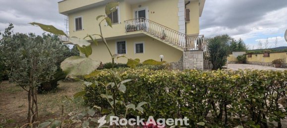 3 bedrooms Villa in Priverno, Italy No. 93224 3